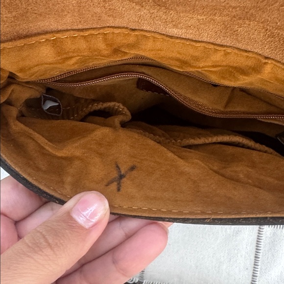 Patricia Nash Brown 100% Leather Crossbody Bag Flap Saddle Purse. EUC - Picture 9 of 11